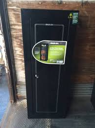 I haven't put the rack things or the shelf in yet. Stack On 14 Gun Heavy Gauge Steel Security Cabinet New Missing Keys Kry Codeis In The Back Kx Real Deals Appliances And Electronics K Bid