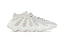 Official yeezys online store,welcome to buy your favorite yeezy shoes at yeezys store.we can give the large discount for you when you order adidas yeezy 350 v2 and other yeezy shoes. Yeezy 450 Cloud White Mit Diesem Sneaker Laufen Wir Wie Auf Wolken Gq Germany
