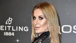 147,510 likes · 809 talking about this. Zweimal Im Jahr Zum Beauty Doc Charlotte Wurdig Mochte Frisch Bleiben N Tv De