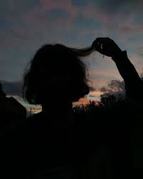 despues de tanto aprendes a soltar a dejar ir a todas aquellas personas que no quieran es shadow photography aesthetic photography grunge sunset photography