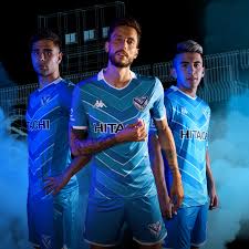 Velez — vélez heißen die orte vélez málaga in spanien vélez (kolumbien) in der kolumbianischen provinz santander vélez oder velez ist der familienname folgender personen: Plantel Profesional Y Cuerpo Tecnico Velez Sarsfield