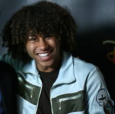 If you have curly hair and you haven't tried shea moisture, you must! Shake And Go Hairstyle How To Style It The Lifestyle Blog For Modern Men Their Hair By Curly Rogelio
