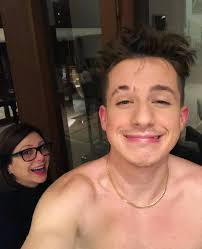 went to Travis scott last night it was intense 😩