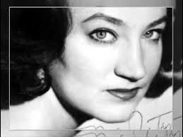 Joy McIntyre as Kostelnicka (Küsterin) in "Jenufa"