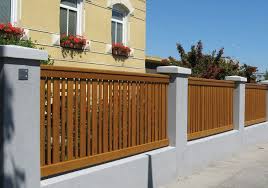 Sandwichzaun Von Froschl Osterreichs Nr 1 Fur Sandwichzaune Zaun Gartenzaun Larchenholz