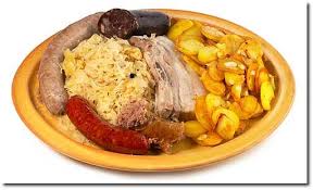 Schlachtplatte Mit Sauerkraut Rezept Rezept Rezepte Mit Sauerkraut Rezepte Sauerkraut