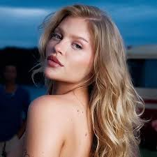 FLORES PA TI (PART. BECKY G Y PAPATINHO)