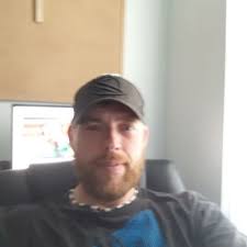 Derek Donham's Instagram, Twitter & Facebook