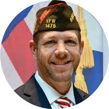 Ben Mccormick's Instagram, Twitter & Facebook