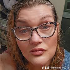 Can someone in Florence, Alabama pick up a collector's item from  marketplace?