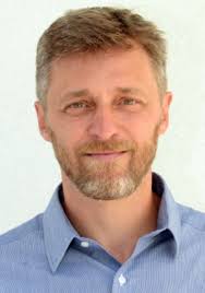 A Châtillon Camillo Dujany non si ricandida Saint-Vincent: Francesco Favre  punta al bis