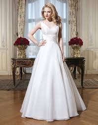 Look for special instructions on how to clean any delicate trim, beads, or sequins. Clean White Wedding Dress Fashion Dresses