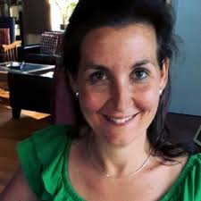 Say hi to Leon Corsten! Overdag puzzelt hij aan projecten, teams en  toekomst. 's Avonds aan oldtimers en schilderijen. 🎨 Onze nieuwe  projectmanager legt graag alle puzzelstukjes van jouw…