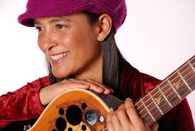 Robin Mackey's Instagram, Twitter & Facebook