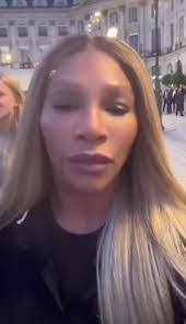 Serena Swanson's Instagram, Twitter & Facebook