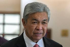 Ahli politik di malaysia (ms) zahid hamidi, ahmad zahid bin hamidi (ms); Zahid Took 39 Insurance Policies For 20 Vehicles Totalling Rm72 209 57