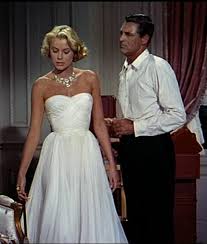 Grace Kelly S White Sweetheart Dress Is So Beautiful And Flattering Source Anothergraceke Celebrity Prom Dresses Classic Wedding Dress Wedding Gowns Vintage