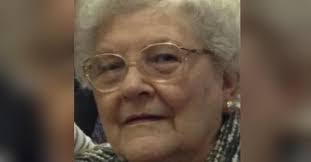 Bonnie Mooney's Instagram, Twitter & Facebook