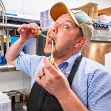 Kurt Fogle's Instagram, Twitter & Facebook