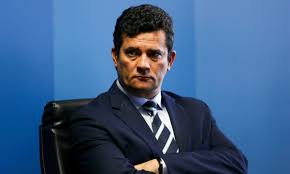 Moro terá sob seu controle um superministério com a fusão das pastas de justiça. Sergio Moro E Traido Por Militares Que Abracam A Velha Politica Cartacapital