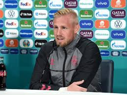 Kasper schmeichel's weekly wage is €158,537. Znbwt16i8kufdm