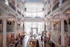 Biblioteca naţională a româniei, bucharest, romania. Beautiful Bookstores CÄƒrtureÈ™ti Carusel In Bucharest Romania Cherylhoward Com