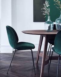 Gubi On Instagram Elegant Pine Green Beetle Dining Chair Pairing Beautiful With A Dark Wooden In In 2020 Green Dining Chairs Velvet Dining Chairs Dinning Room Chairs