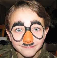 Engelsiz Zihinler Adli Kullanicinin Yuz Boyama Sanati Panosundaki Pin Vucut Boyama Yuzler Egitim