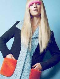 It has a naturally side sweeping fringe. Dip Dye Fringe Fringe Hair Dipdye Pink Hairstyles With Bangs Cool Hairstyles Hair Styles