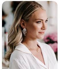 Amanda Wight's Instagram, Twitter & Facebook