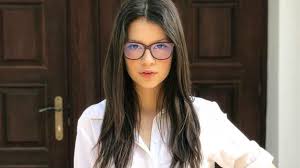 Bienvenidos dios te bendiga y feliz dia! Cleopatra Stratan The Youngest Person To Achieve Commercial Success Gcp Awards Blog