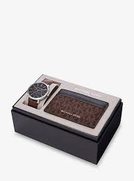 Additional value may not be added to the card after initial purchase. Women S Leather Watches Michael Kors