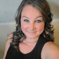 Andrea Carper's Instagram, Twitter & Facebook