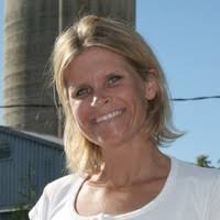 200+ perfiles de «Lonsberry»