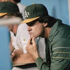 Tony La Russa and Dennis Eckersley, the manager and closer of the 1989  Oakland A's, chat pregame at Fenway. ➡️