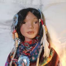 VINTAGE NATIVE AMERICAN Indian Doll Pocahontas Hiawatha Linda Mason $55.00 