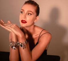 Jun 03, 2021 · marina ruy barbosa exibe brilho e transparência em cannes; Depois De Quatro Casamentos Luxuosos Atriz Marina Ruy Barbosa Separa Se Mundo Flash
