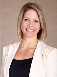 Tess Fischer's Instagram, Twitter & Facebook