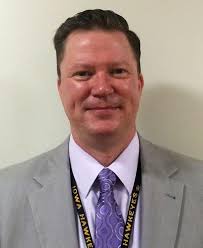 Panelists discuss veteran homelessness, addiction and mental health at  summit Friday