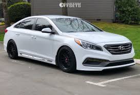 The 2015 hyundai sonata further refines the midsize sedan formula with a new look, revised powertrain and plenty of tech and convenience features. 2015 Hyundai Sonata Wheel Offset Flush Coilovers 1609600 Custom Offsets