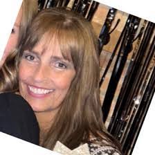 Debra Tierney's Instagram, Twitter & Facebook