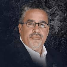 Peter Guzman's Instagram, Twitter & Facebook