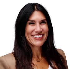 Stephanie Mier's Instagram, Twitter & Facebook