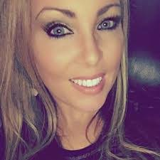 Jenny Chandler's Instagram, Twitter & Facebook