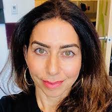 Elizabeth Ayoub's Instagram, Twitter & Facebook