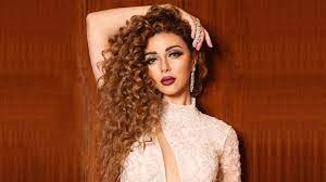 ملكة المسرح ميريام فارس ترقص عراقي مع إحدى معجباتها في حفلتها بدبي. Ø¨Ø§Ù„ØµÙˆØ± Ù…ÙŠØ±ÙŠØ§Ù… ÙØ§Ø±Ø³ ØªÙ†Ø´Ø± ØµÙˆØ±Ø© Ù…Ø«ÙŠØ±Ø© Ù„Ù„Ø¬Ø¯Ù„ Ø§Ù„Ø´Ø±Ù‚ Ø§Ù„Ø¥Ø®Ø¨Ø§Ø±ÙŠ
