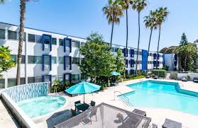 This 2,703 square foot house features 6 bedrooms and 4 bathrooms. Gables Point Loma San Diego Ca Apartments For Rent