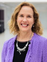 Karen Beeman's Instagram, Twitter & Facebook