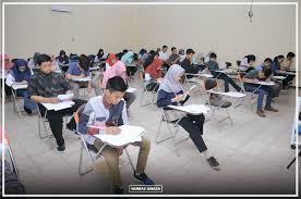 Informasi ini sangat penting untuk kamu ketahui sebelum mendaftar di universitas. Bersaing Di Seleksi Jalur Mandiri Unesa