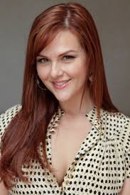 Sara Rue - Free pics, galleries & more at Babepedia